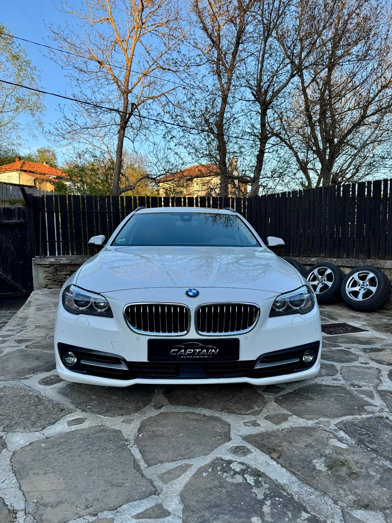 BMW 525 Xdrive Facelift , снимка 2 - Автомобили и джипове - 54446974