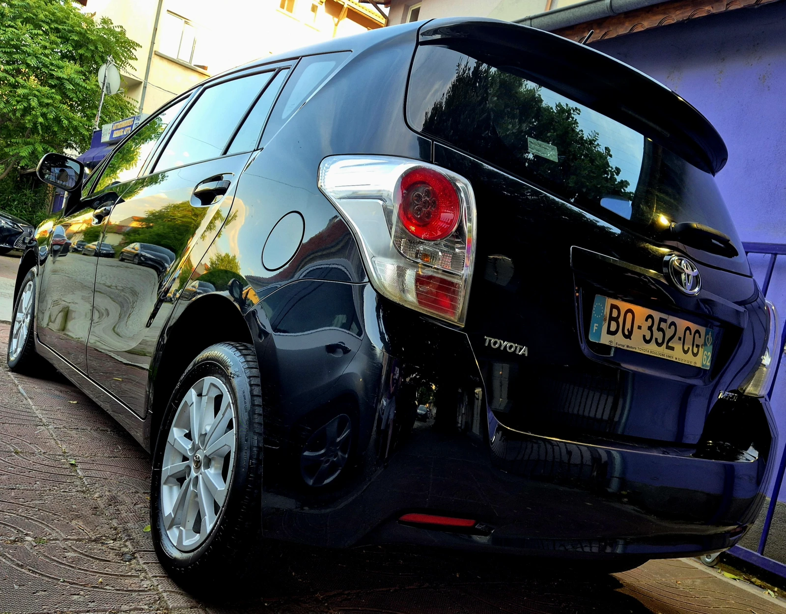 Toyota Verso 2.0d4d-LIMITED-верига-6скорости-japan, снимка 3 - Автомобили и джипове - 54732803