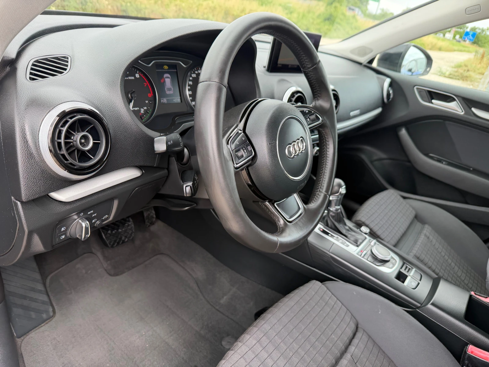 Audi A3 1.4 G TRON, снимка 11 - Автомобили и джипове - 54889832