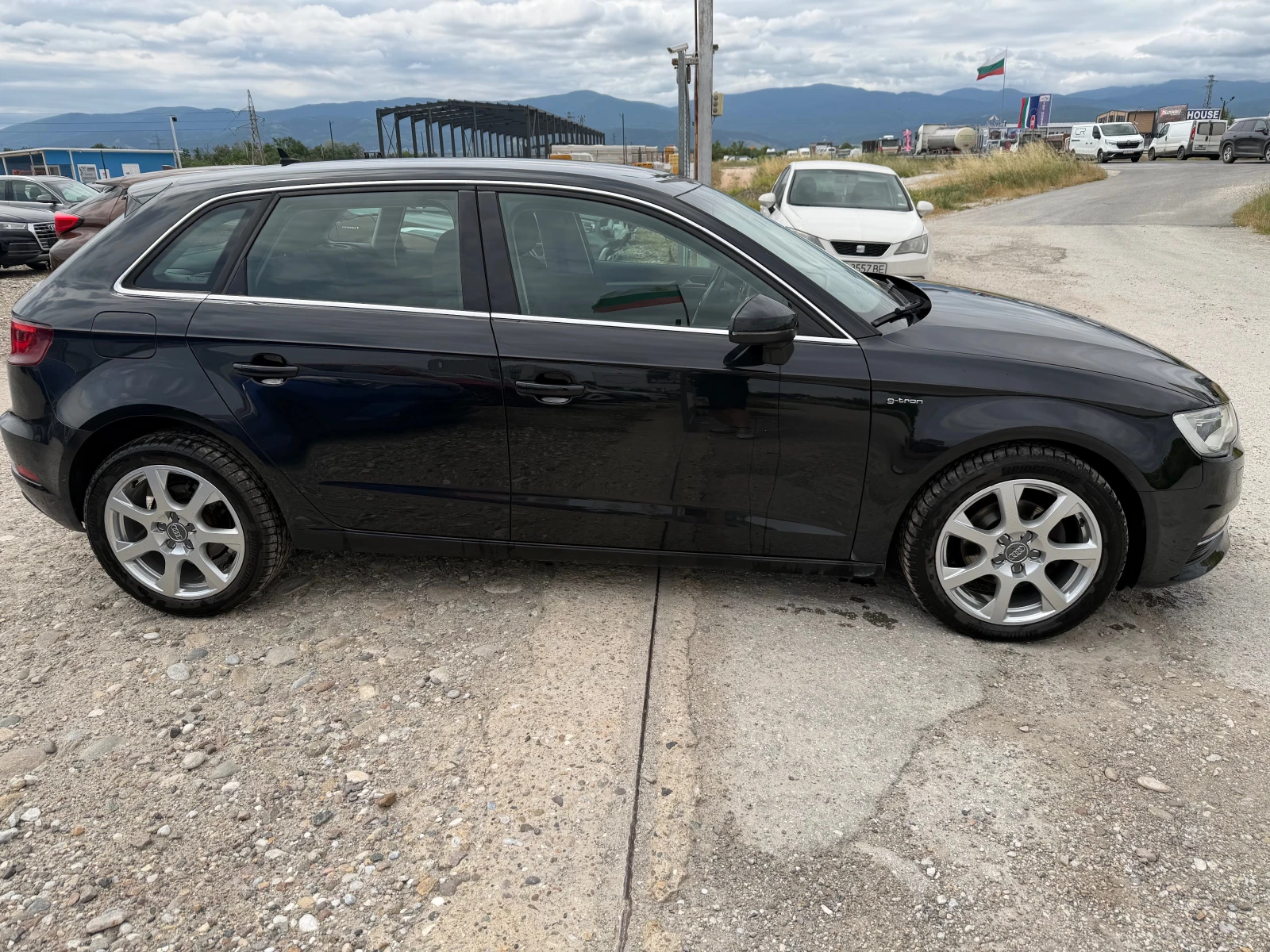Audi A3 1.4 G TRON, снимка 5 - Автомобили и джипове - 54889832