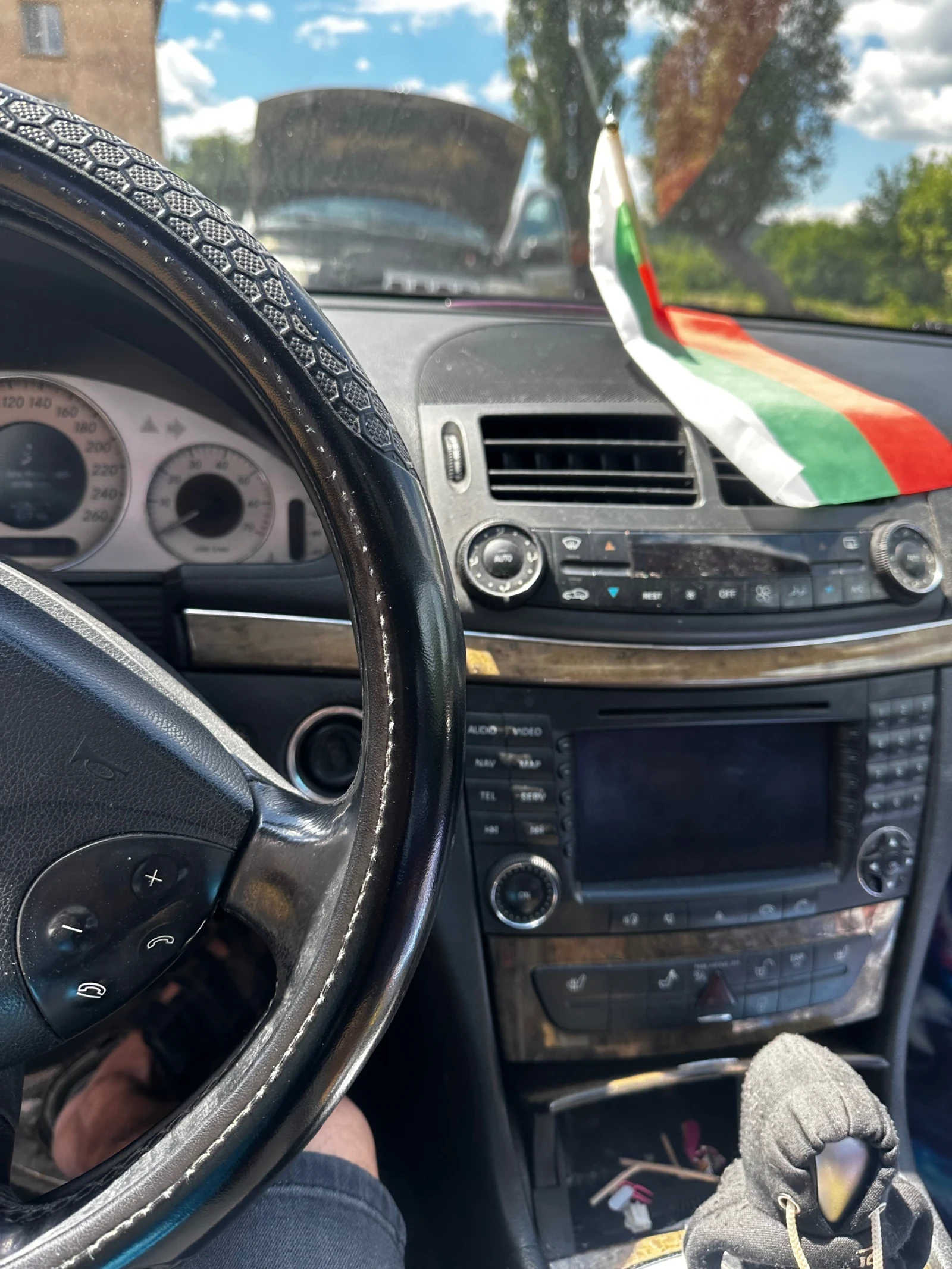 Mercedes-Benz 200, снимка 9 - Автомобили и джипове - 55162932