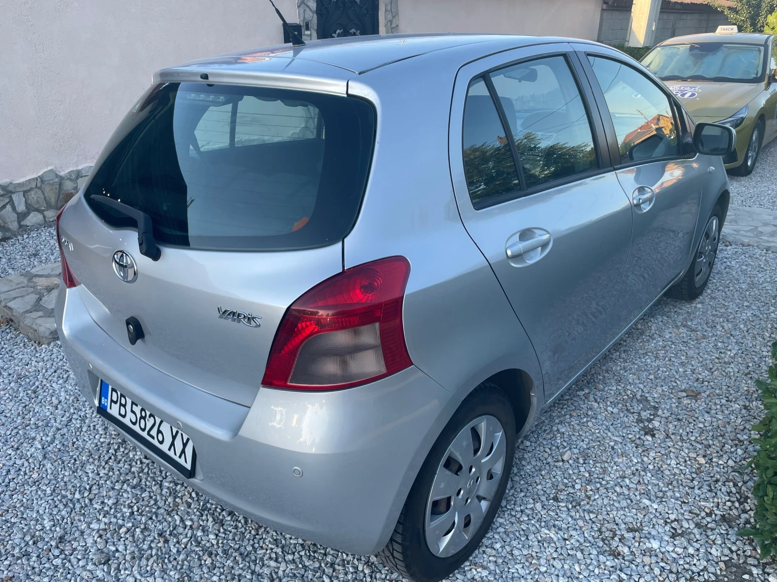 Toyota Yaris, снимка 2 - Автомобили и джипове - 55248410