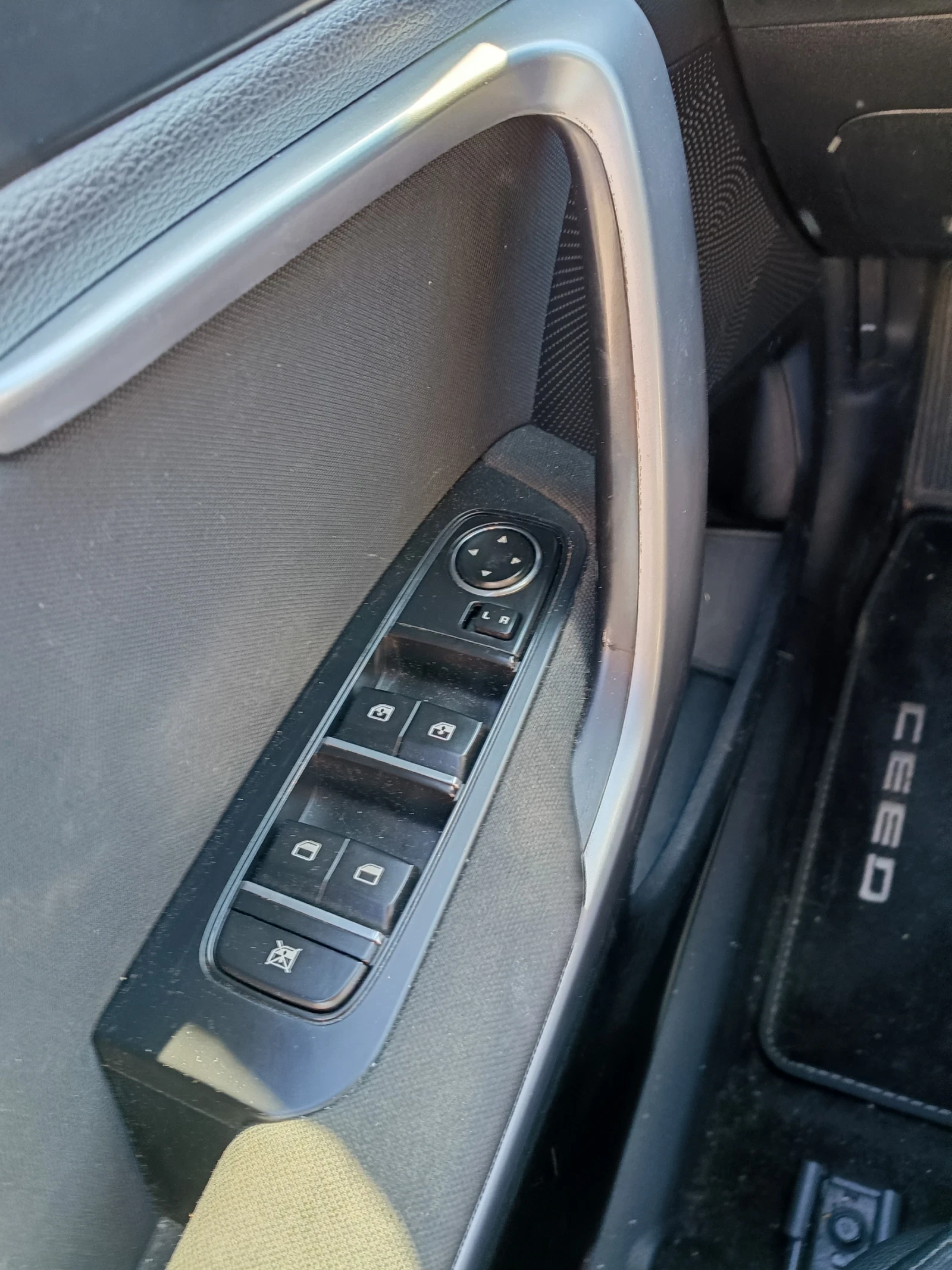Kia Ceed Mild hibrid | Mobile.bg � ����������� 12