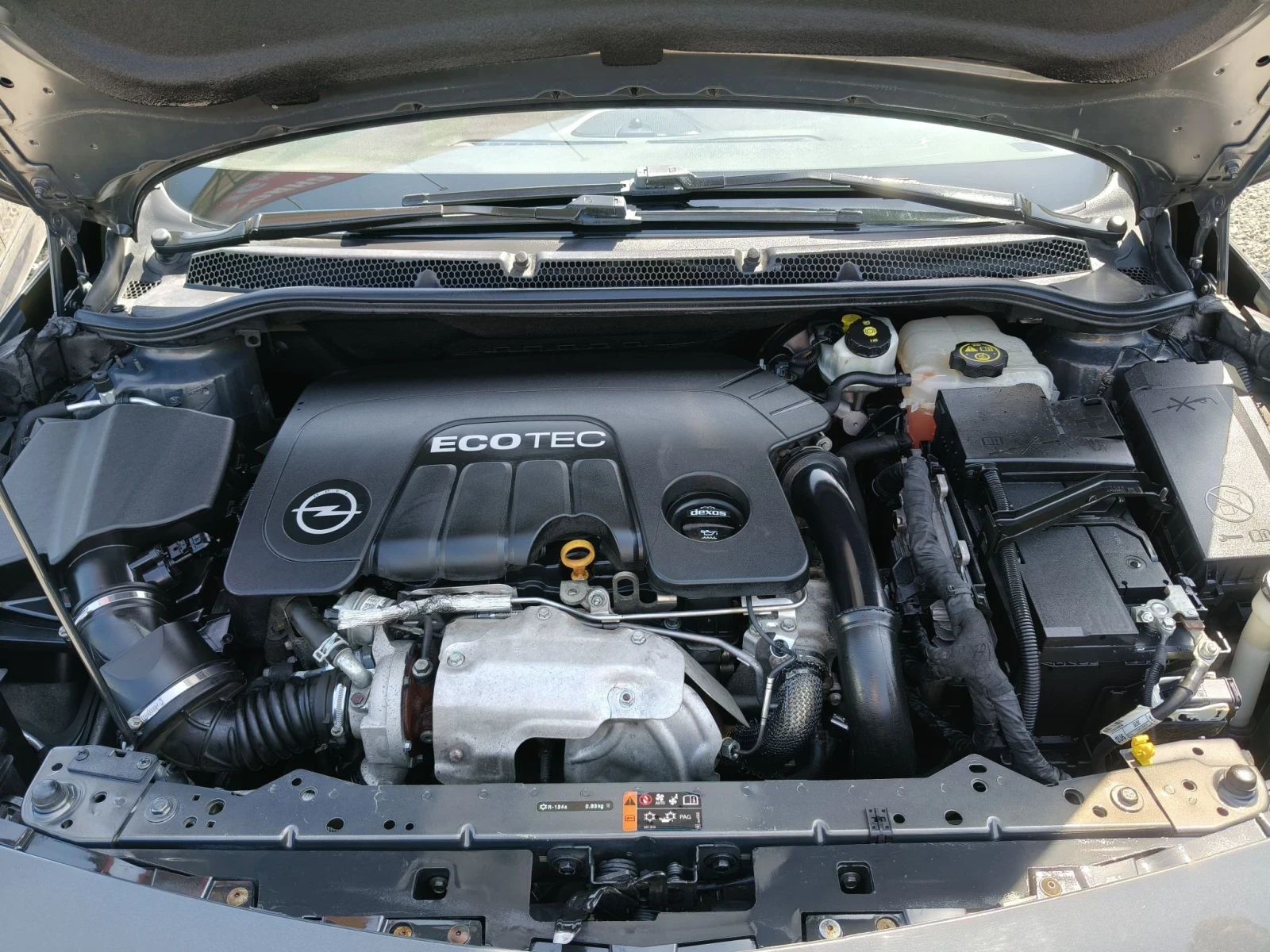 Opel Astra 1.6CDTi, снимка 16 - Автомобили и джипове - 55642414
