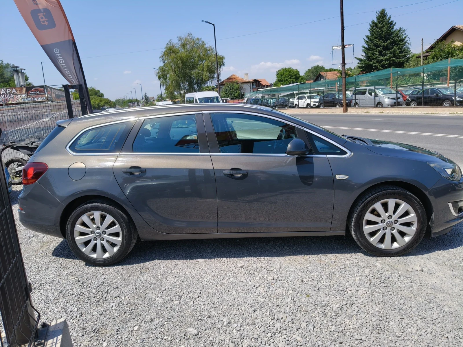 Opel Astra 1.6CDTi, снимка 7 - Автомобили и джипове - 55642414