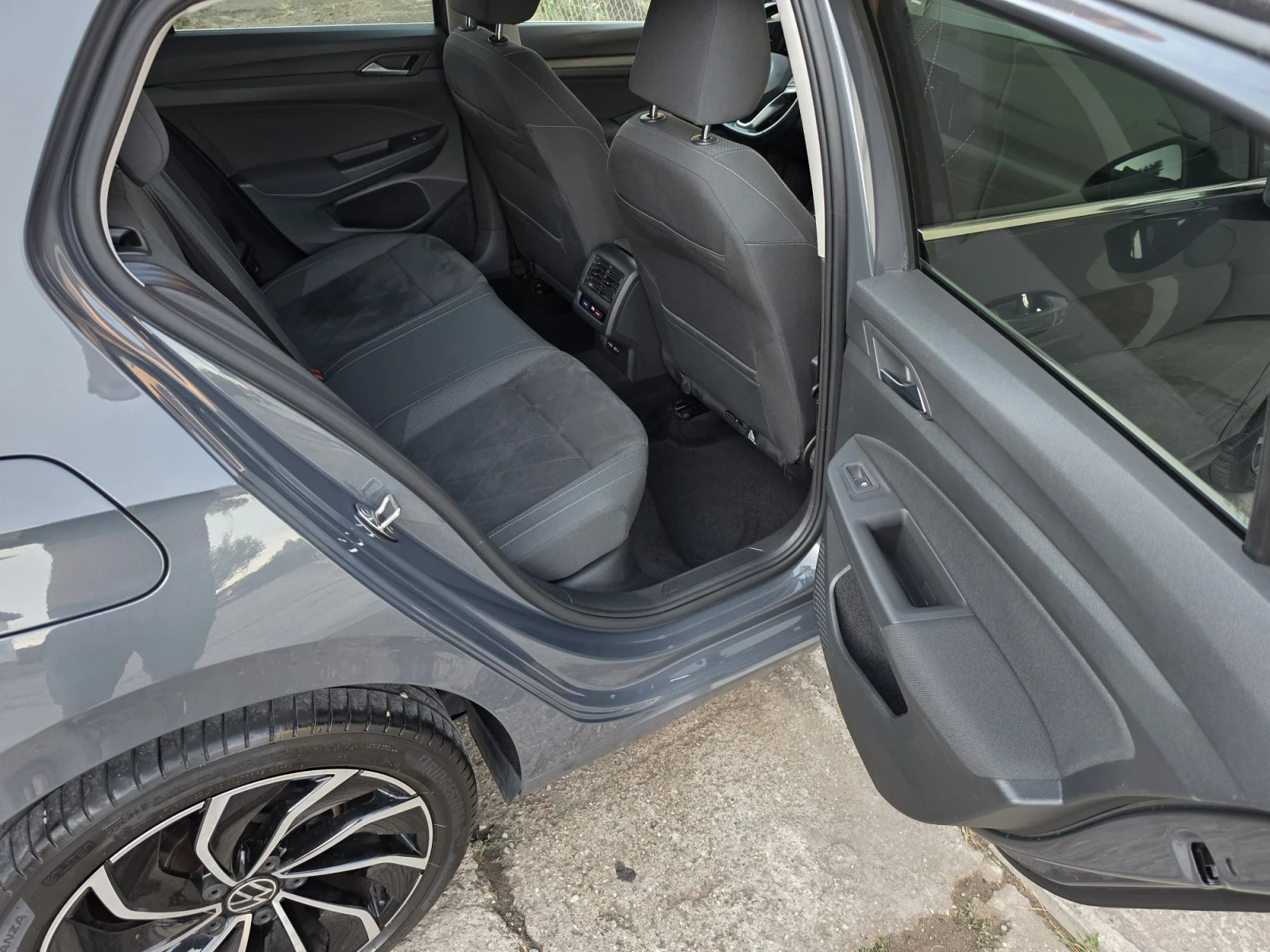 VW Golf 2.0 TDI STYLE IQ LED+ , снимка 13 - Автомобили и джипове - 55843474