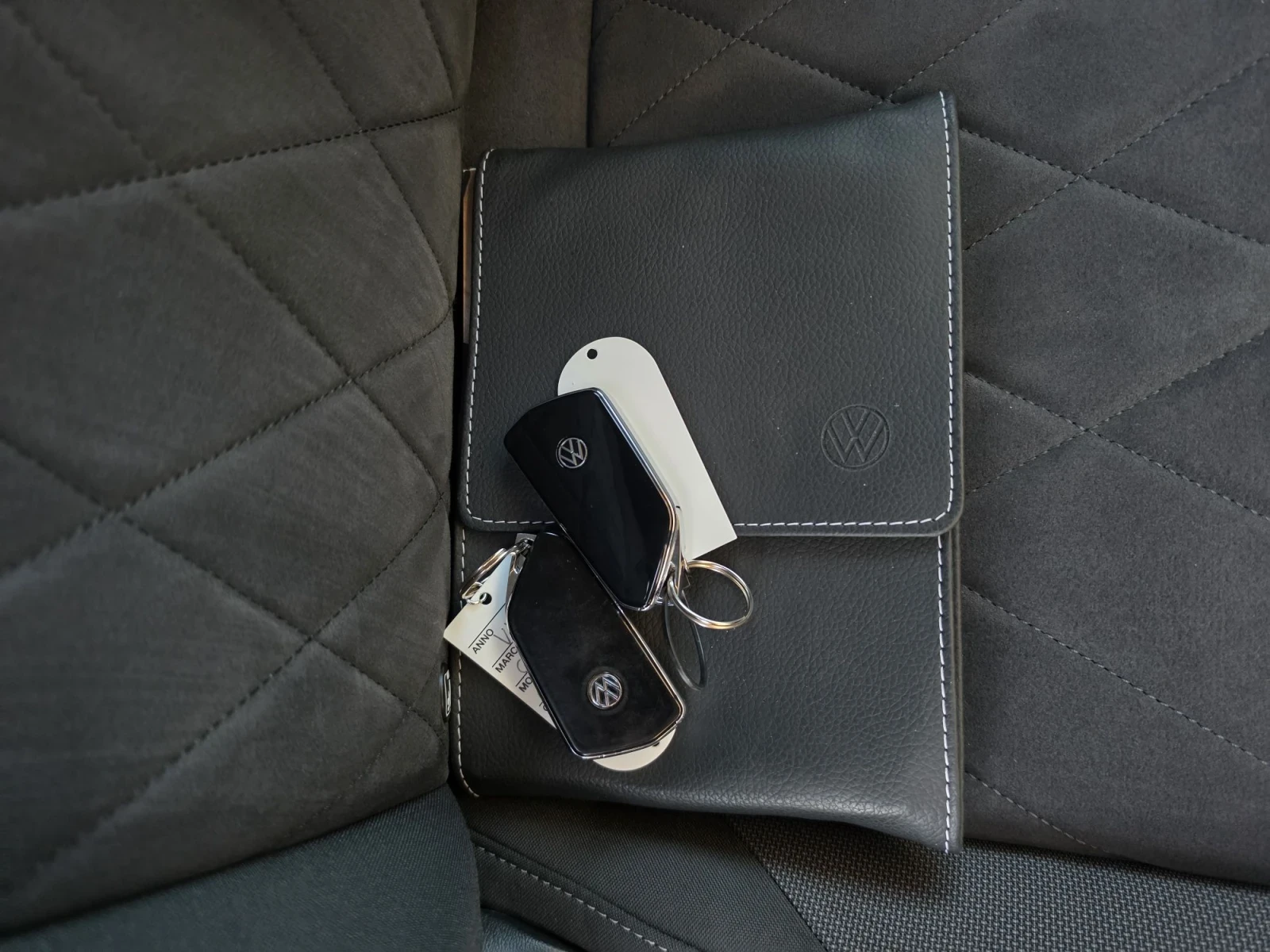VW Golf 2.0 TDI STYLE IQ LED+ , снимка 12 - Автомобили и джипове - 55843474