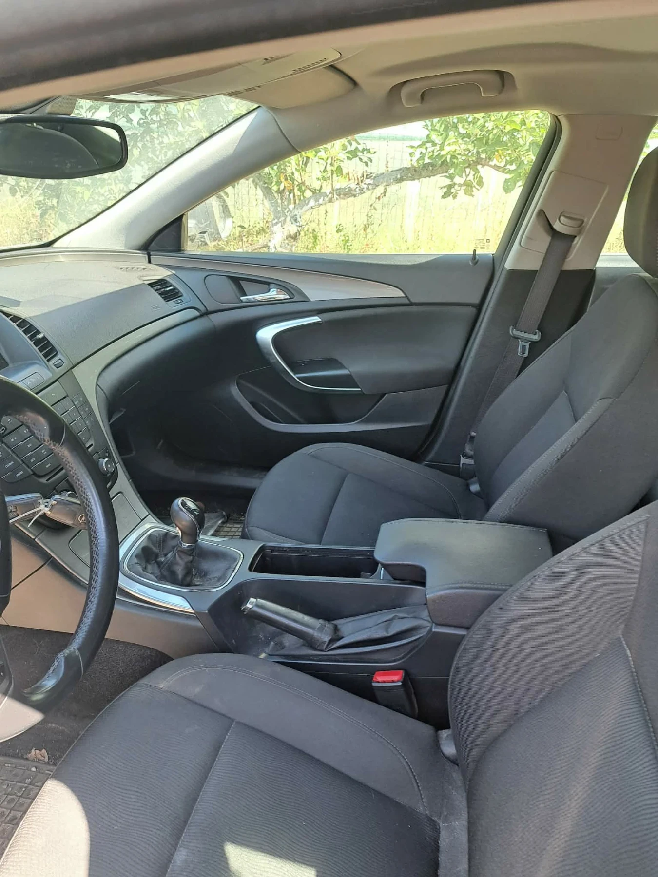 Opel Insignia, снимка 2 - Автомобили и джипове - 55961438