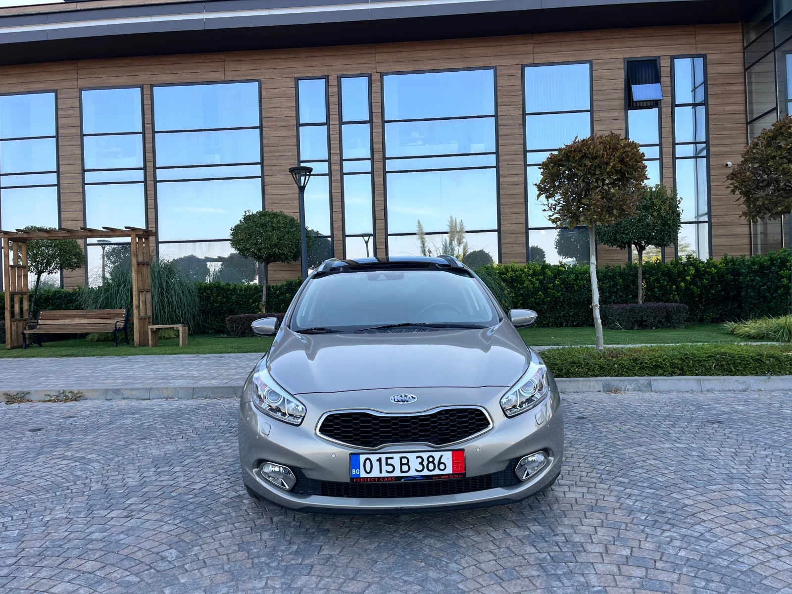 Kia Ceed 1.6CRDi* 128к.с.* 101400км.Доказуеми* Всички Екстр