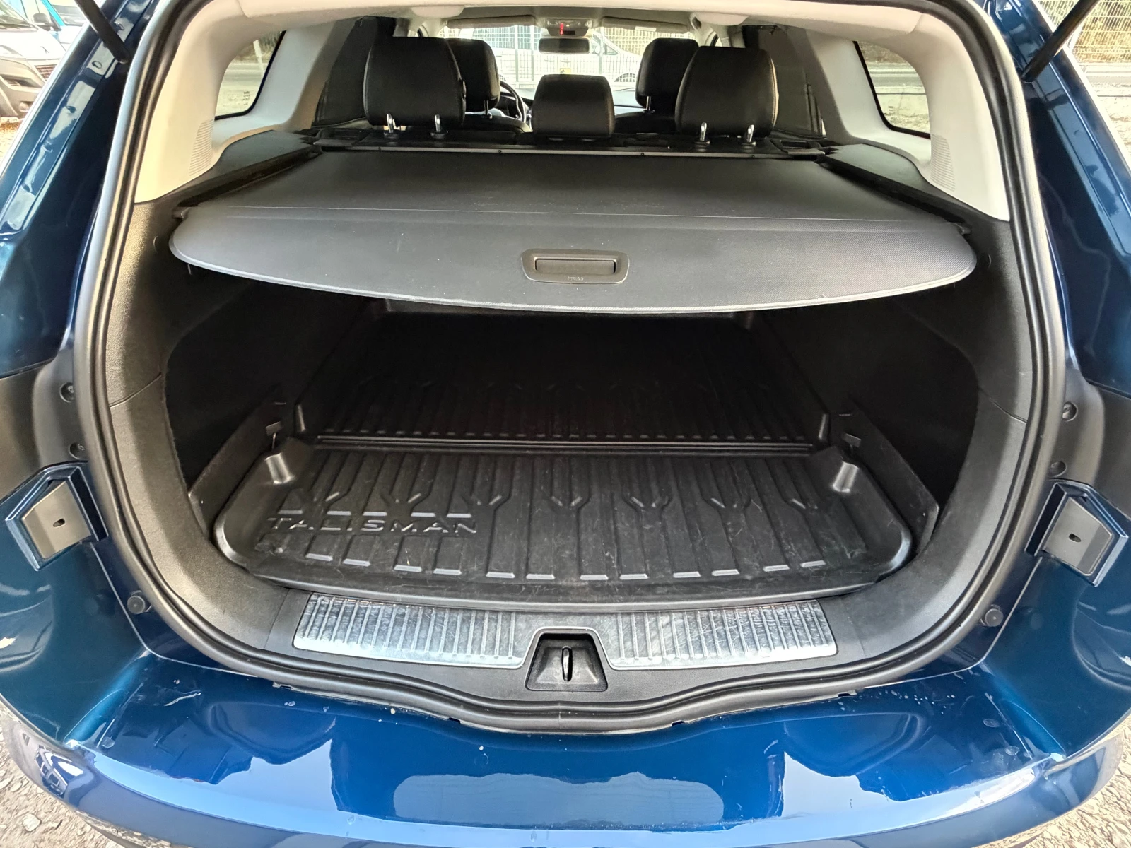Renault Talisman 1.6DCI* LED* NAVI* TOP* Avtomat, снимка 7 - Автомобили и джипове - 56216068