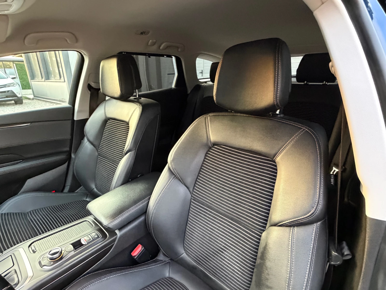 Renault Talisman 1.6DCI* LED* NAVI* TOP* Avtomat, снимка 10 - Автомобили и джипове - 56216068