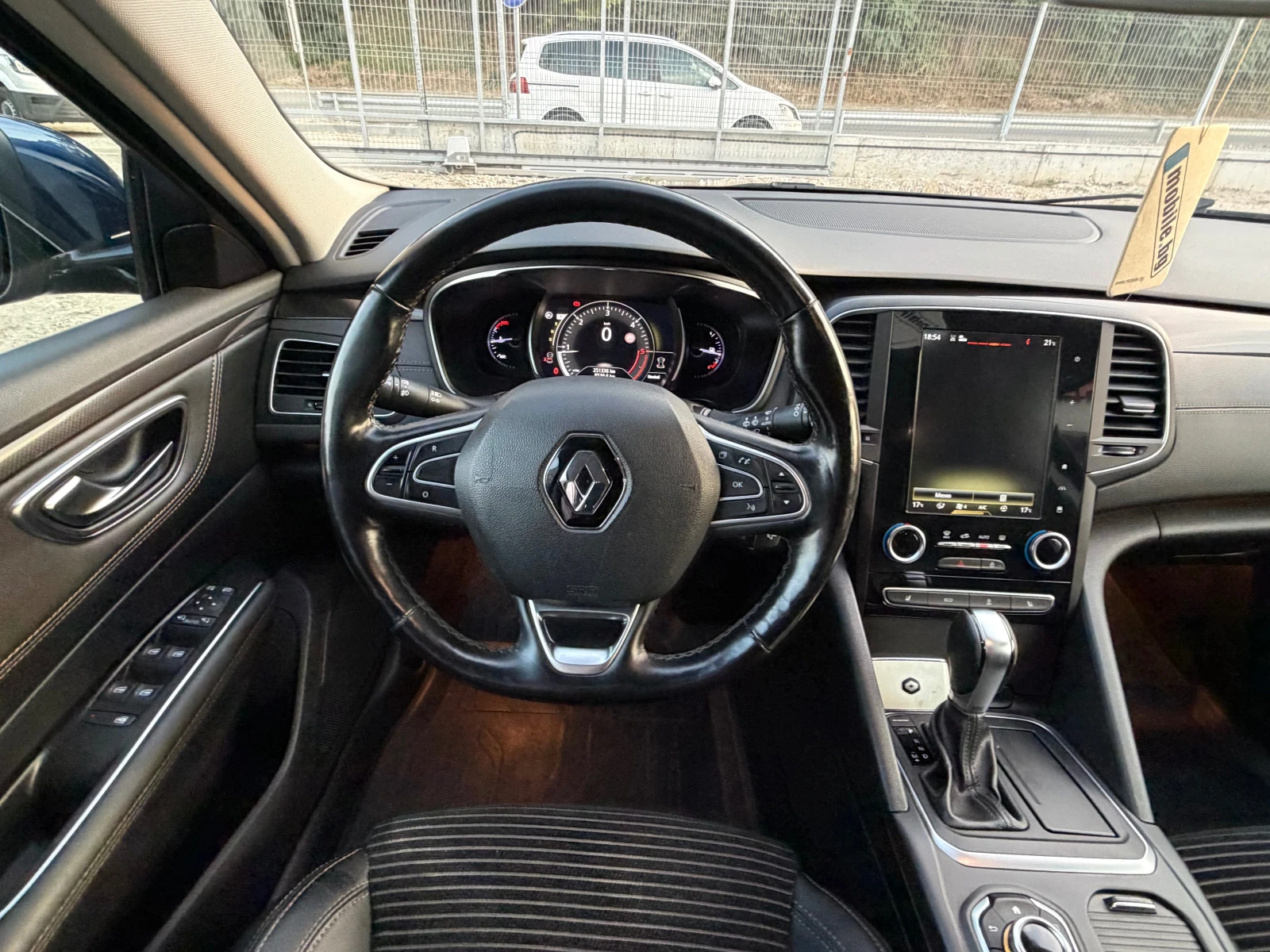 Renault Talisman 1.6DCI* LED* NAVI* TOP* Avtomat, снимка 12 - Автомобили и джипове - 56216068