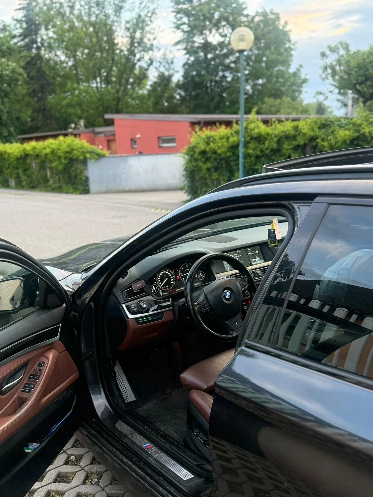 BMW 530 530xd 258кс FULL FULL, снимка 3 - Автомобили и джипове - 56349876
