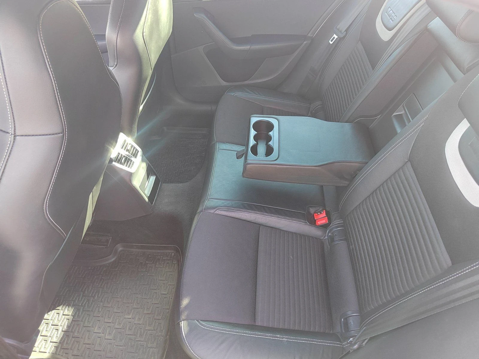 Skoda Octavia 2.0тд184к.с. Vrs , снимка 11 - Автомобили и джипове - 56430141