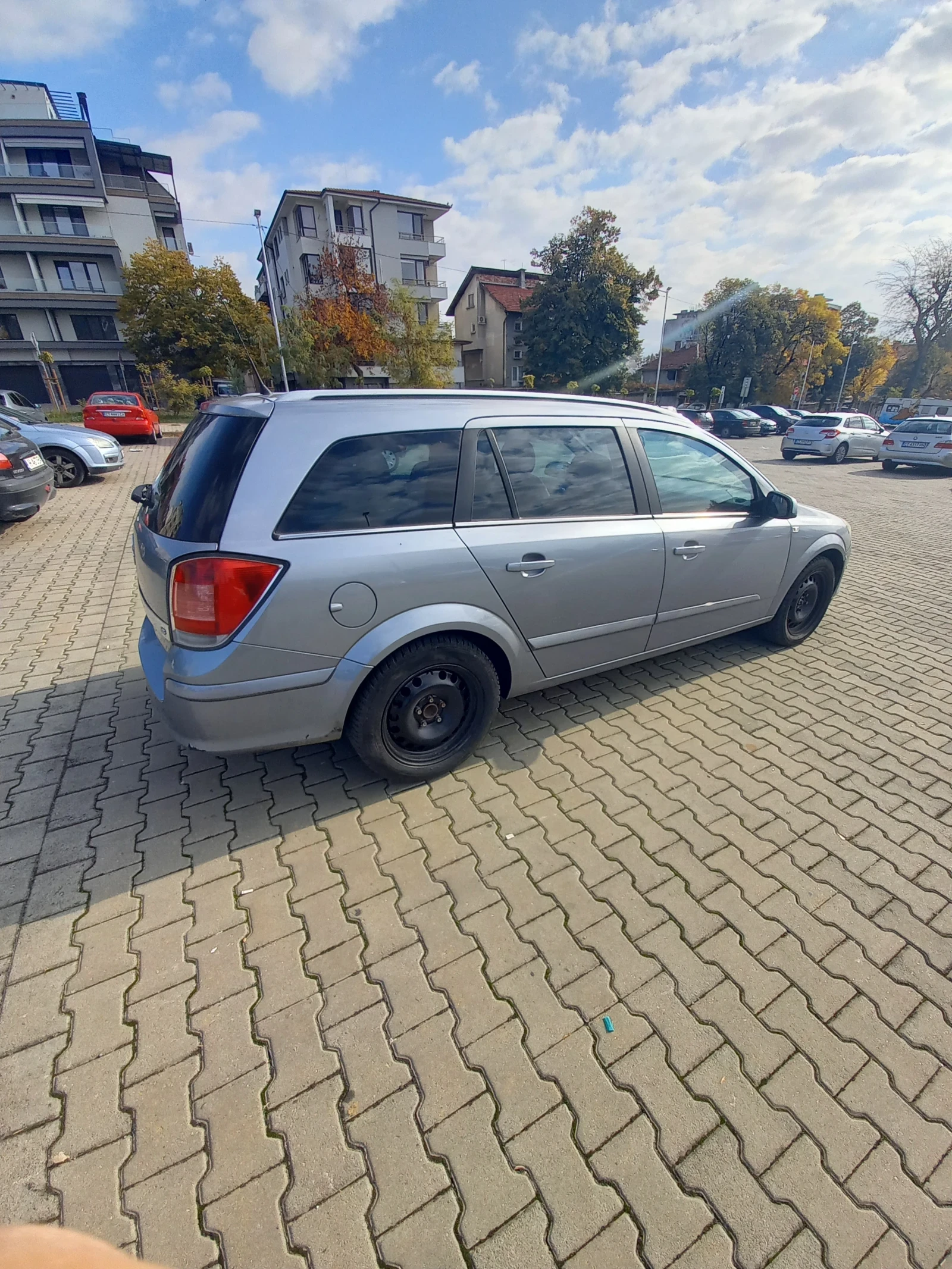 Opel Astra, снимка 3 - Автомобили и джипове - 56653617
