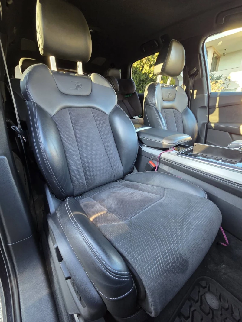 Audi Q7 50TDi* Sline* Full* Първи собственик, снимка 12 - Автомобили и джипове - 53260898