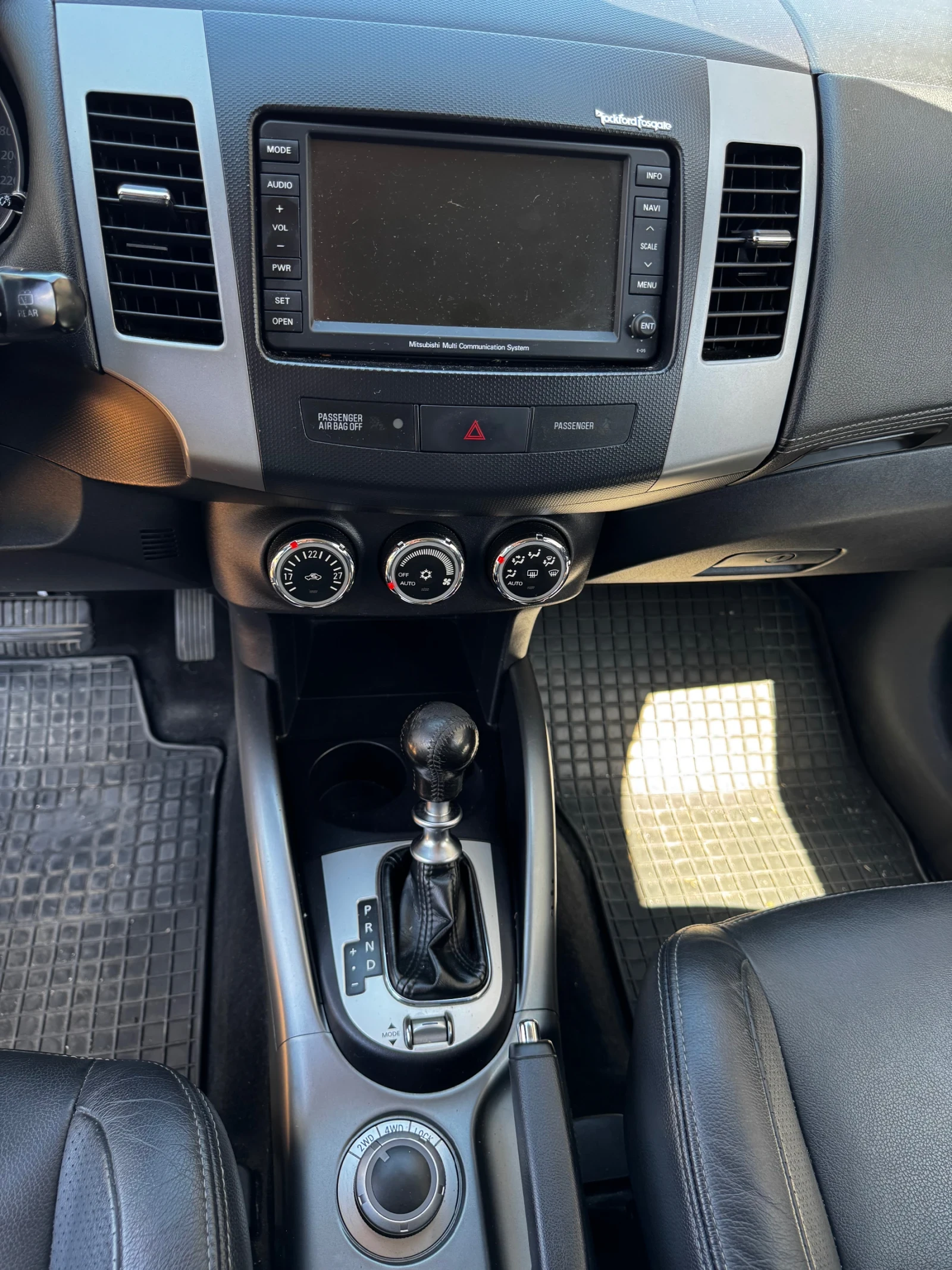 Mitsubishi Outlander  - изображение 10
