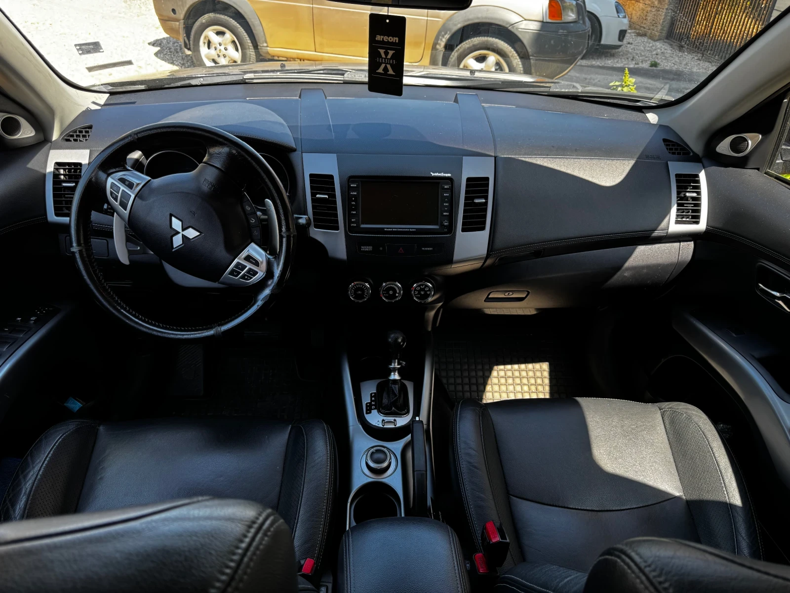 Mitsubishi Outlander  - изображение 9