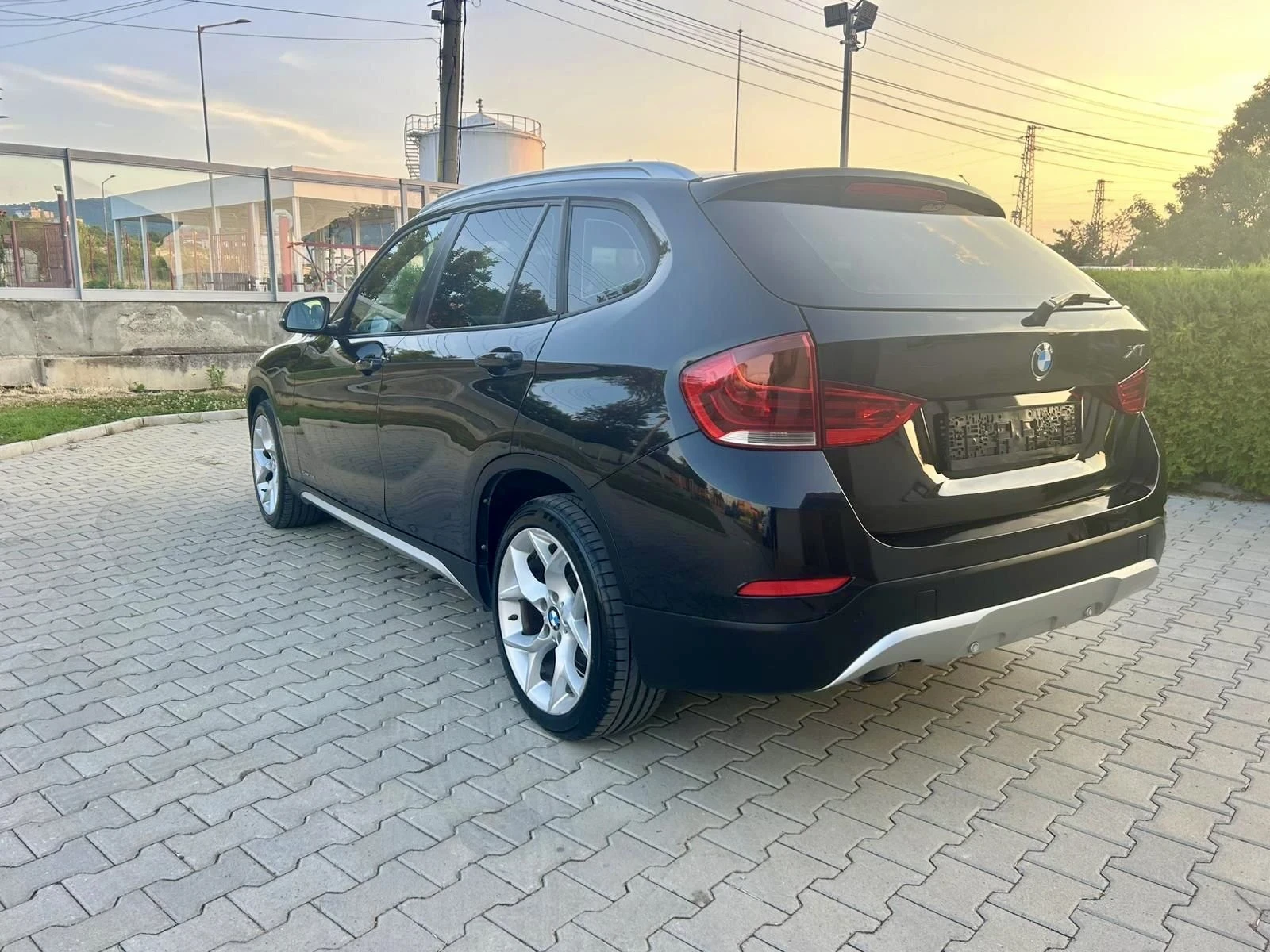 BMW X1 SDrive18d Msport (105 KW)  Facelift Автомат - изображение 5