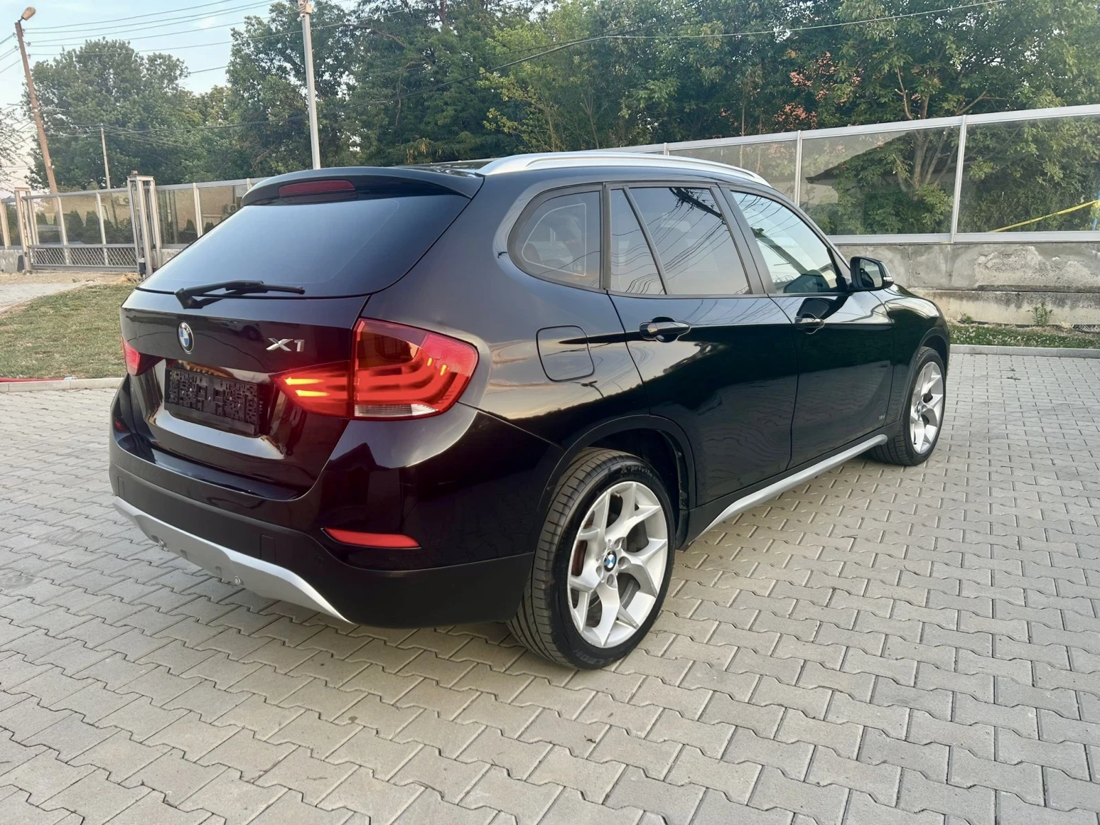 BMW X1 SDrive18d Msport (105 KW)  Facelift Автомат - изображение 9