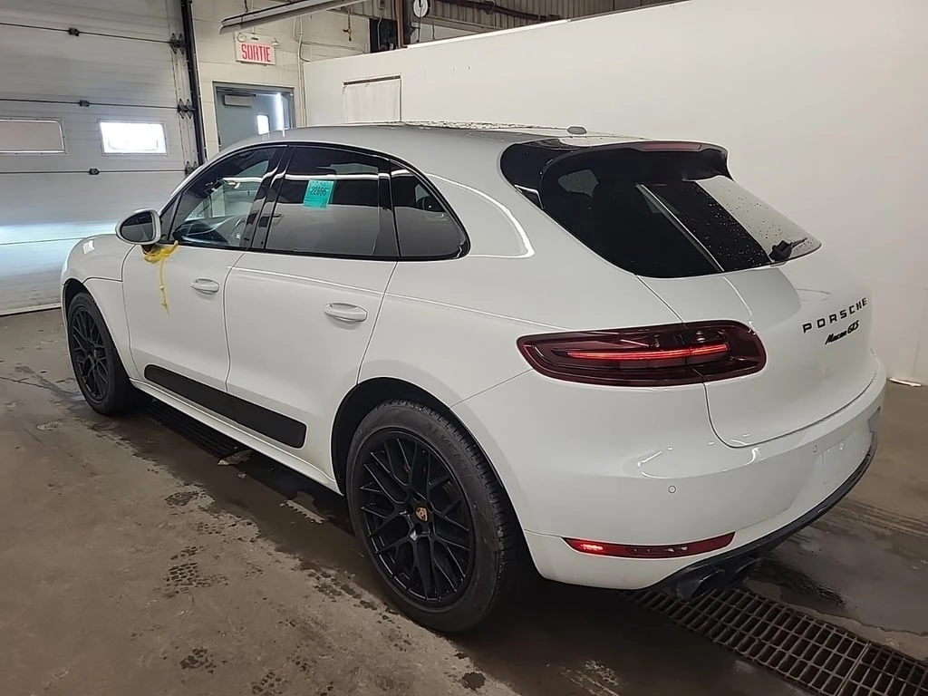 Porsche Macan * GTS * CARFAX *  - изображение 4