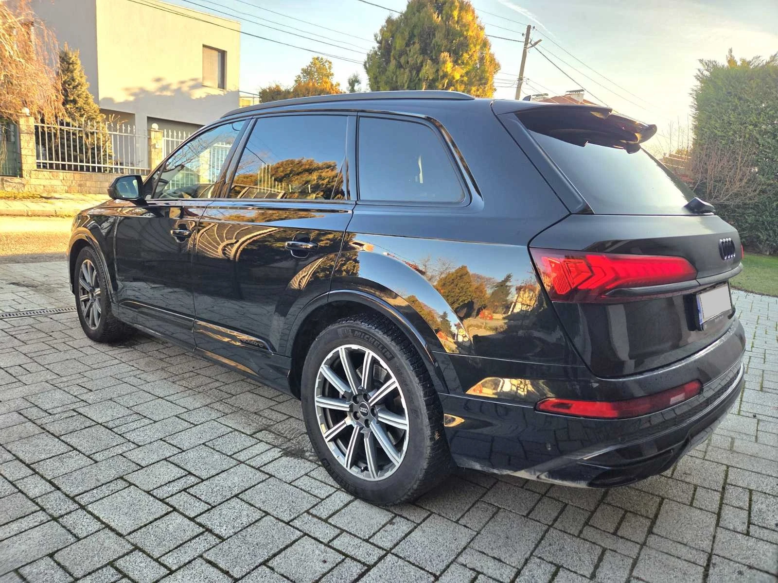 Audi Q7 50TDi* Sline* Full* Първи собственик - изображение 3