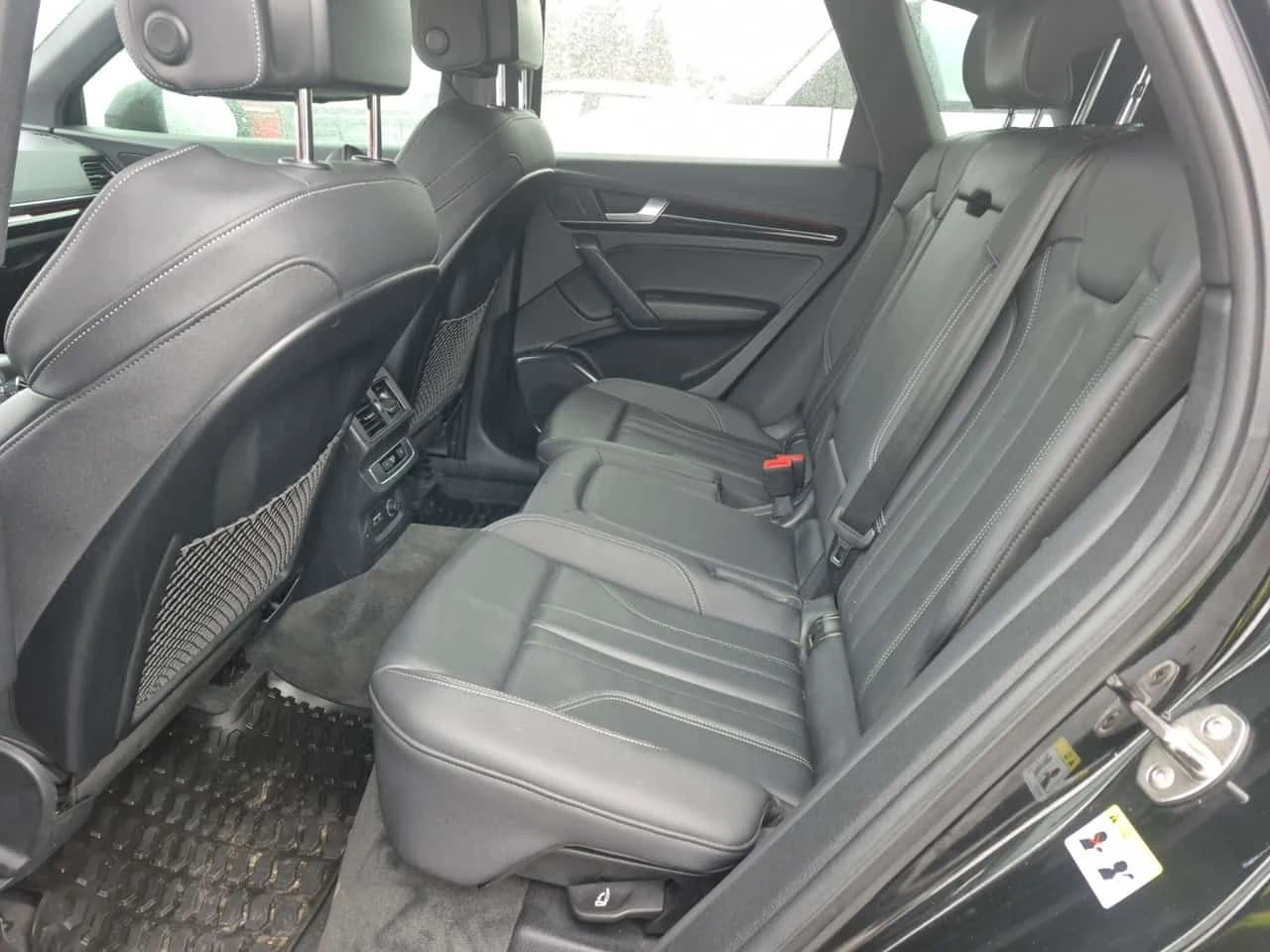 Audi Q5  CARFAX /LED / CAMERA/ DISTRONIC / PANO, снимка 13 - Автомобили и джипове - 53866887