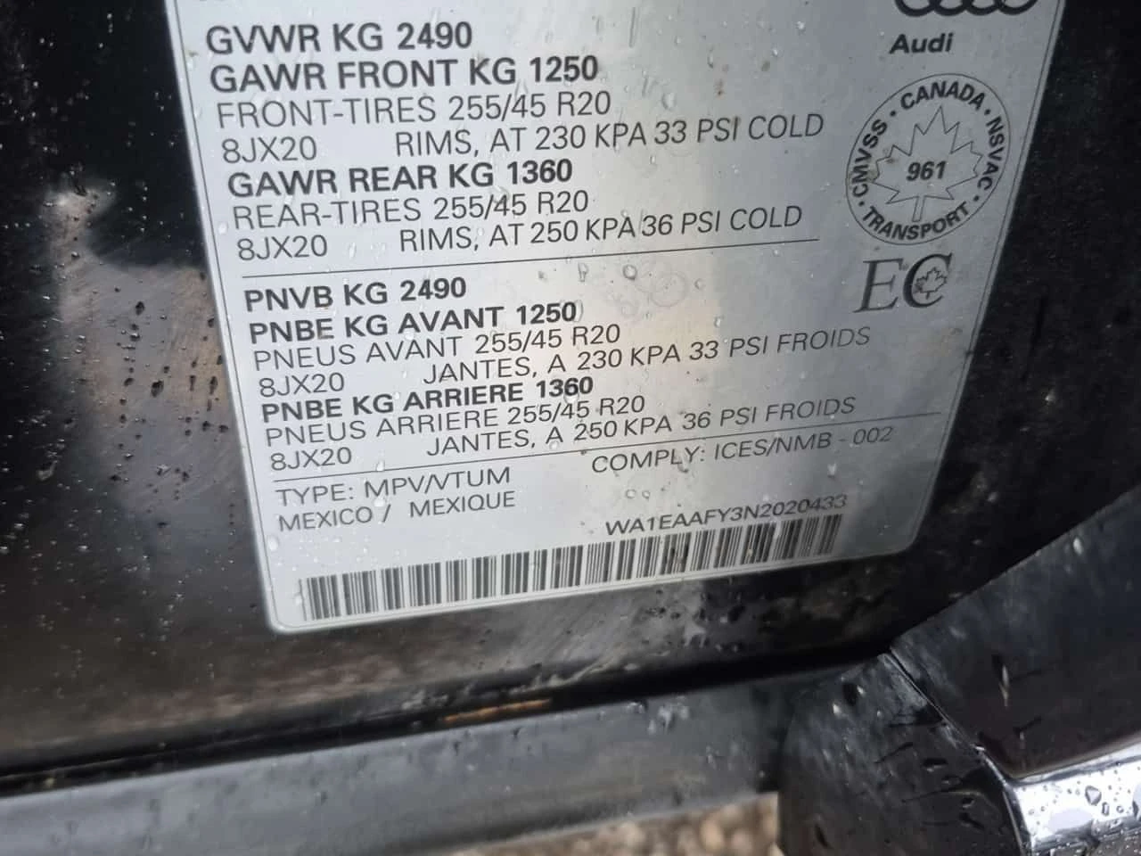 Audi Q5  CARFAX /LED / CAMERA/ DISTRONIC / PANO, снимка 7 - Автомобили и джипове - 53866887