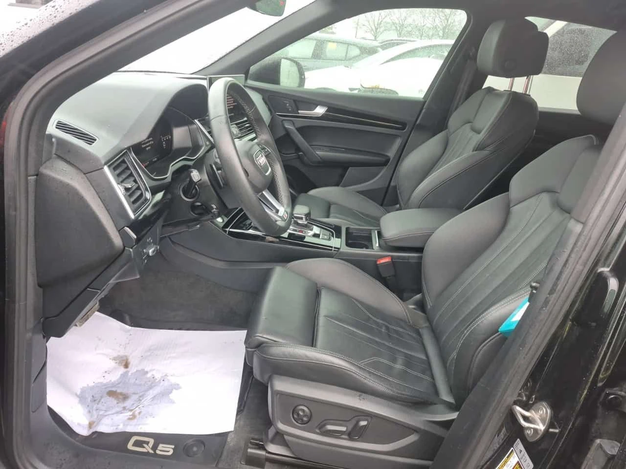 Audi Q5  CARFAX /LED / CAMERA/ DISTRONIC / PANO, снимка 5 - Автомобили и джипове - 53866887