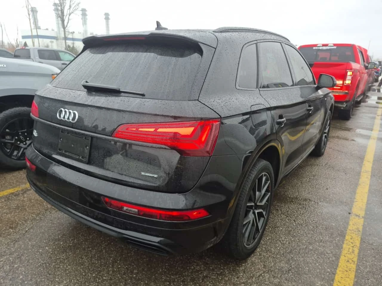 Audi Q5  CARFAX /LED / CAMERA/ DISTRONIC / PANO, снимка 3 - Автомобили и джипове - 53866887