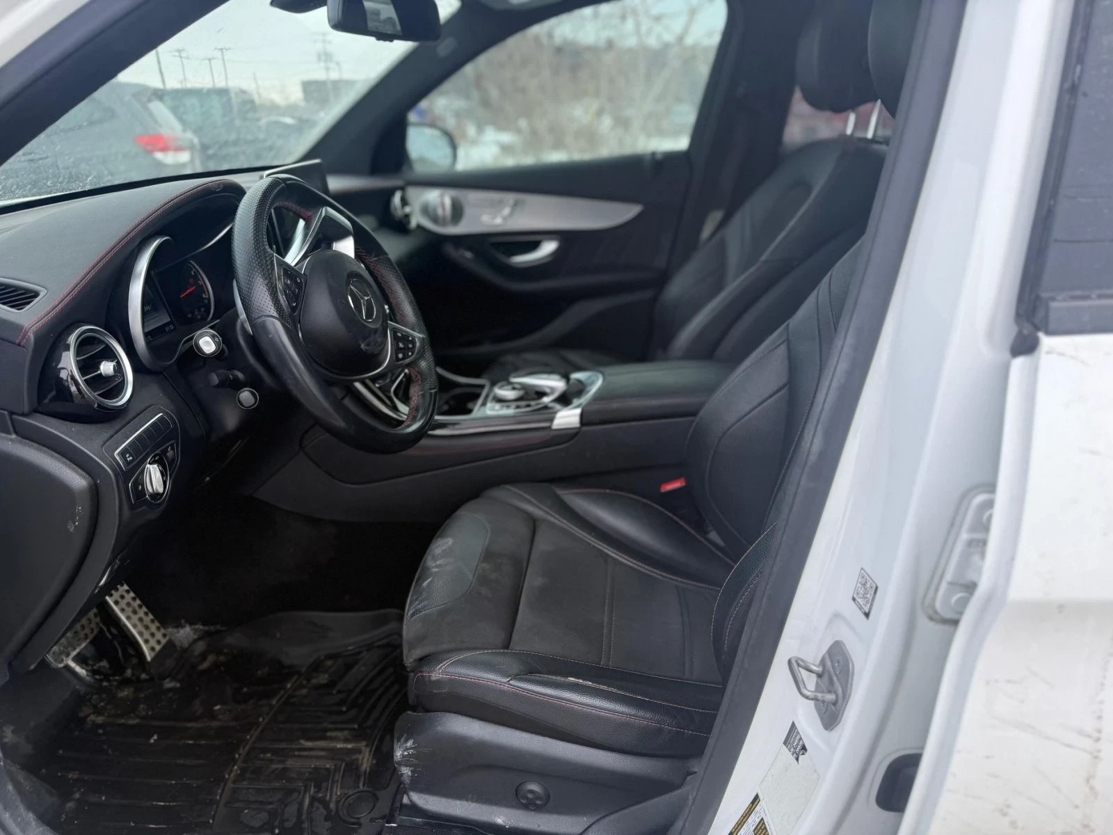 Mercedes-Benz GLC 43 AMG Burmester / AirMatic / В БГ до 10 дена, снимка 8 - Автомобили и джипове - 54044152