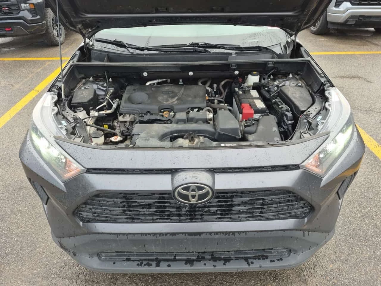 Toyota Rav4 LE| ПОДГРЕВИ| ДВА КЛЮЧА| CARFAX| АВТОФИНАНСИРАНЕ, снимка 2 - Автомобили и джипове - 54568020