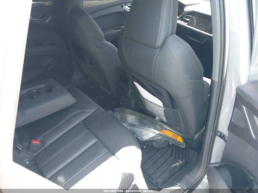 Audi Q4 Sportback E-Tron Prestige 50 Quattro, снимка 8 - Автомобили и джипове - 55004030