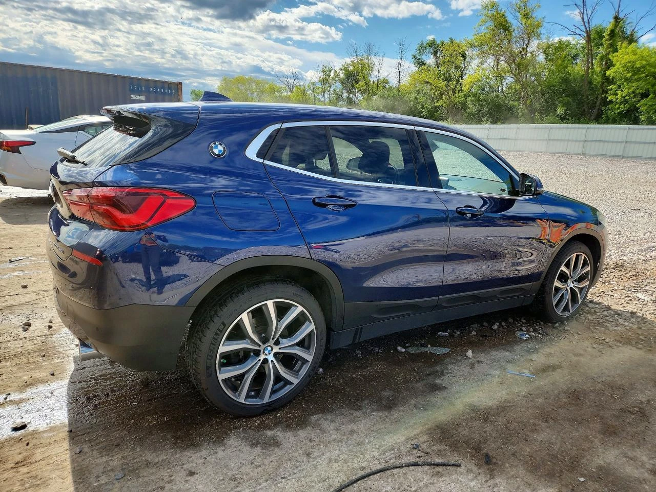 BMW X2 * xDrive28i* КОЖА* ПОДГРЕВ* ПАНОРАМА* NAVI* LED* , снимка 3 - Автомобили и джипове - 55062521