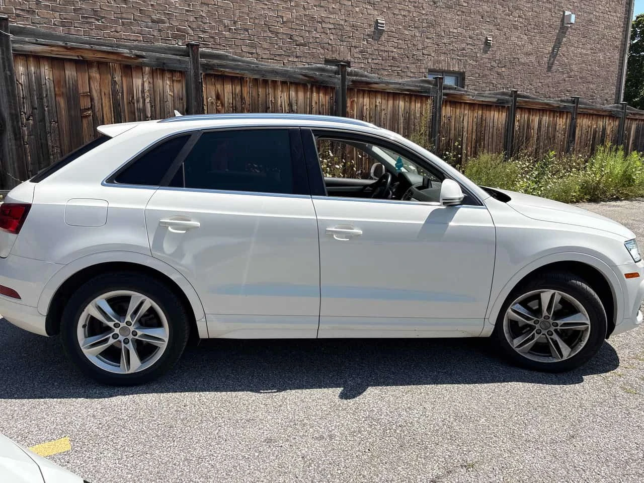 Audi Q3 * Progressiv * CARFAX * ОТ ПРЕДСТАВИТЕЛСТВО * , снимка 3 - Автомобили и джипове - 55662408