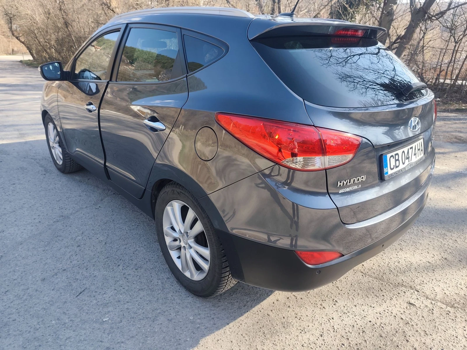Hyundai IX35, снимка 4 - Автомобили и джипове - 56307424