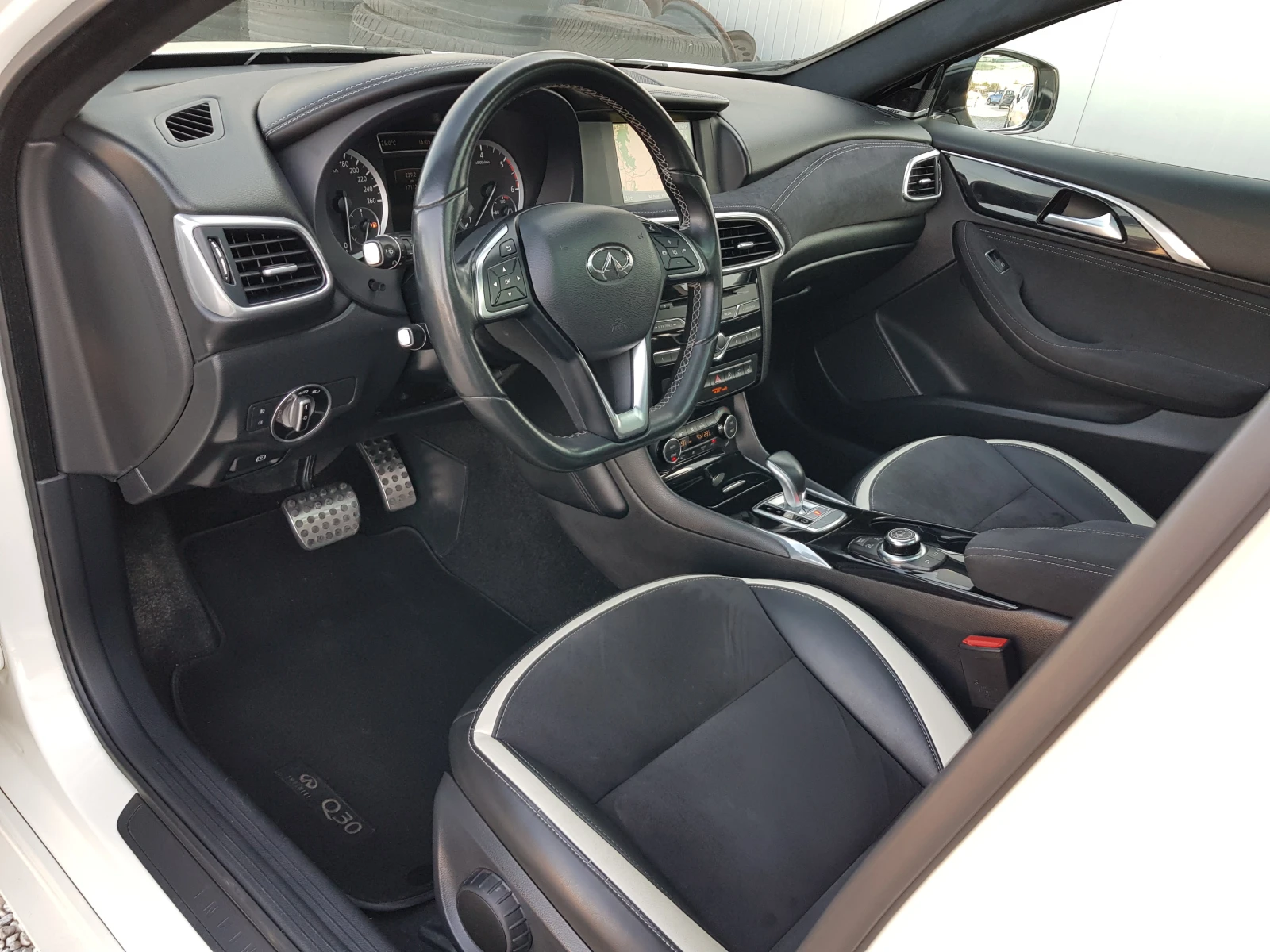 Infiniti Q30 S AWD FACELIFT BOSE �������� ������� ��������� | Mobile.bg � ����������� 8