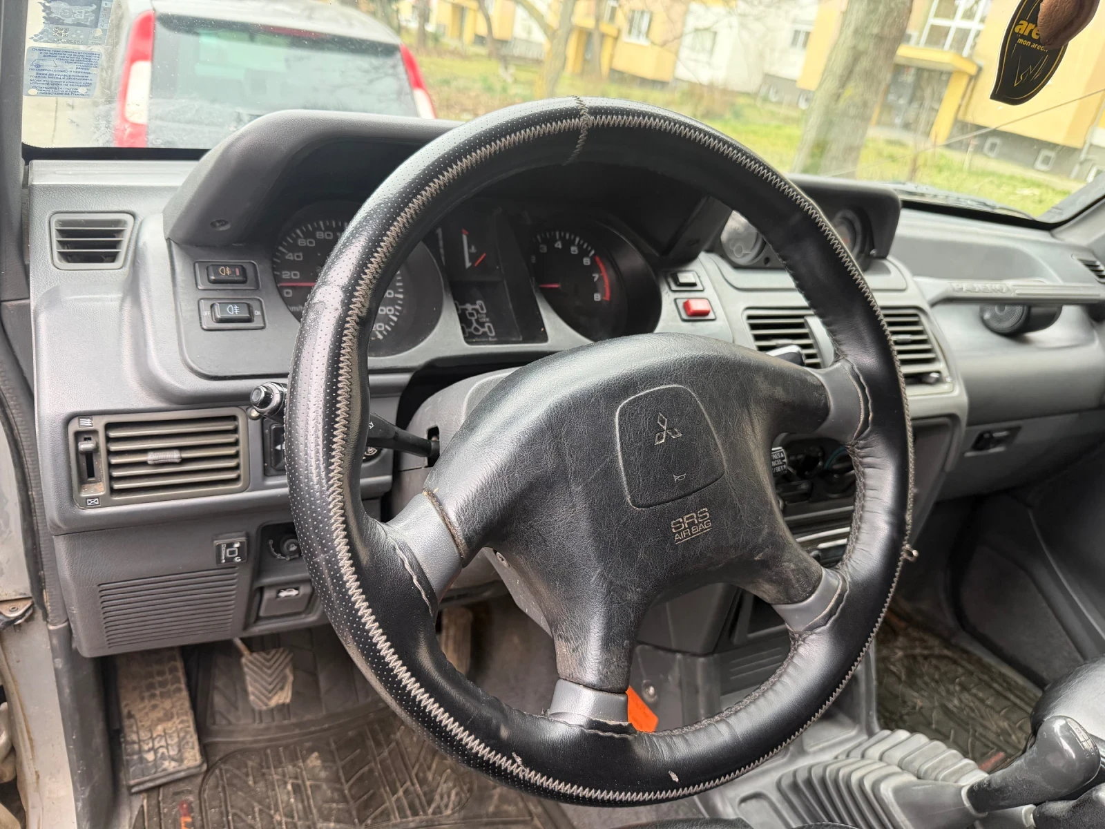Mitsubishi Pajero 3.0 177 коня, снимка 8 - Автомобили и джипове - 56728678