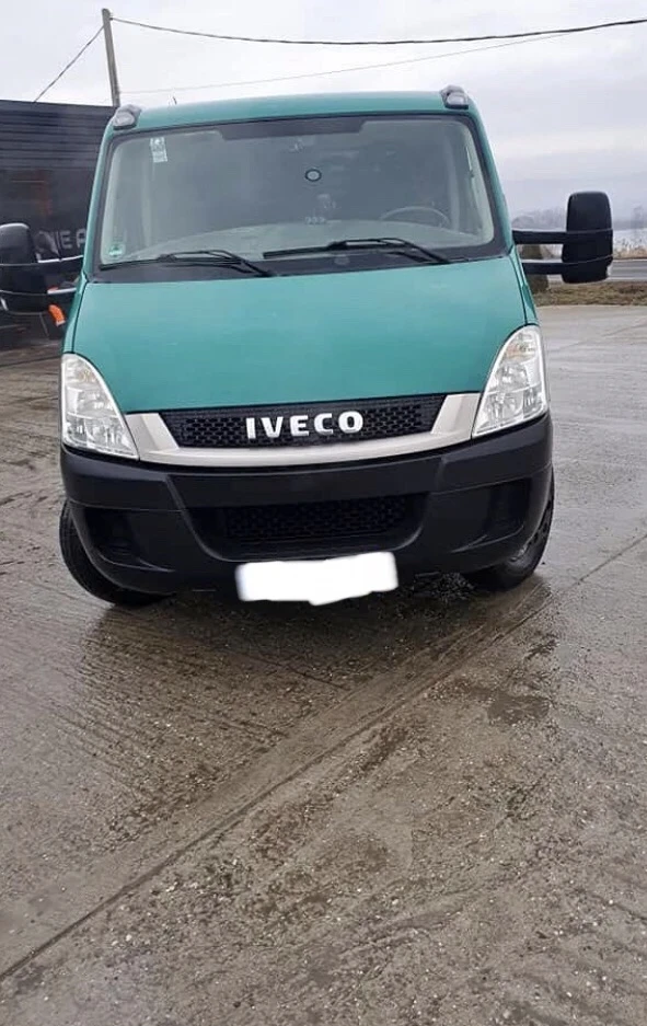 Iveco Daily 35c18 ПЕРФЕКТЕН, снимка 4 - Бусове и автобуси - 48691798