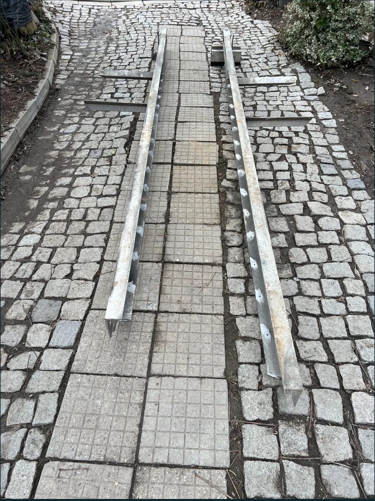 Iveco Daily Алуминиево Спомагателно шаси. , снимка 1