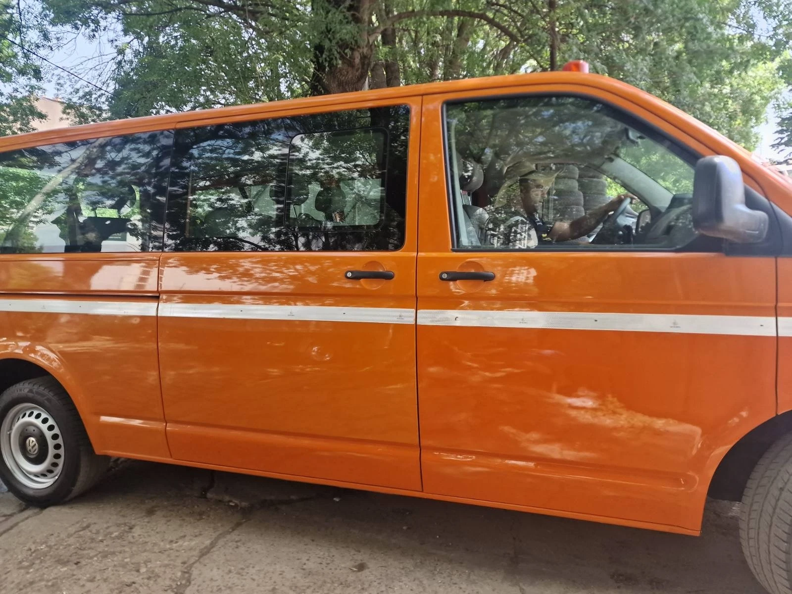 VW Transporter T5 - 1.9TDi - изображение 3