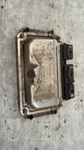        / ECU /    Peugeot 206 - 0261206942 / 9638783480