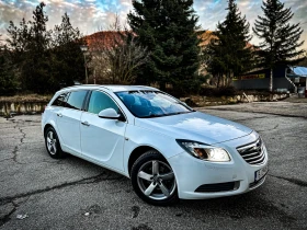 Opel Insignia = 2.0TDCI= КОЖА= NAVI= FULL= НАПЪЛНО ОБСЛУЖЕНА= , снимка 2