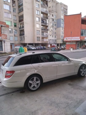 ������ Mercedes-Benz 220