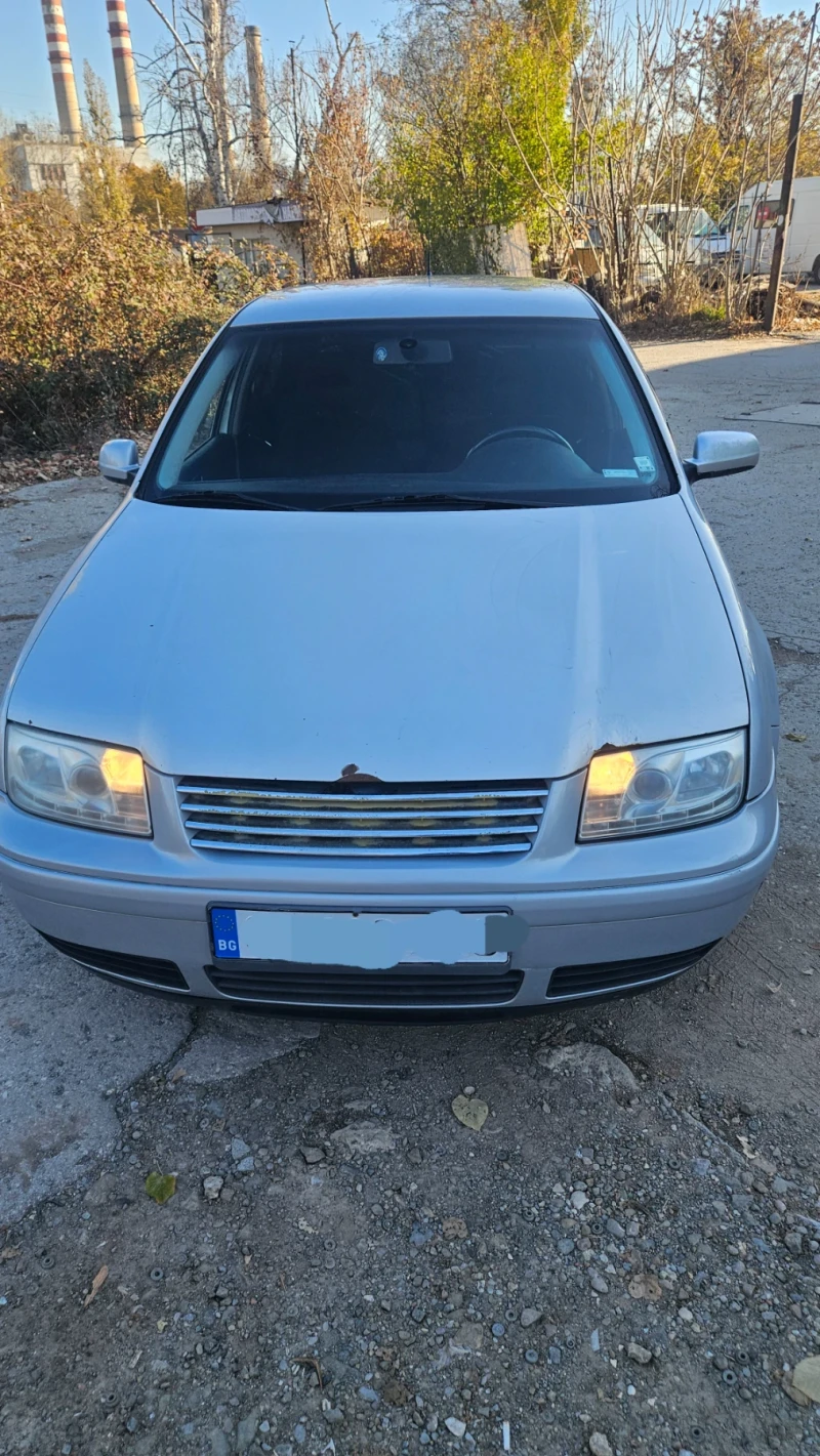 VW Bora, снимка 1 - Автомобили и джипове - 48080304