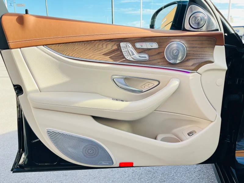 Mercedes-Benz E 400 d 4-MATIC;АБСОЛЮТНО ВСИЧКИ ЕКСТРИ, снимка 8 - Автомобили и джипове - 52280904