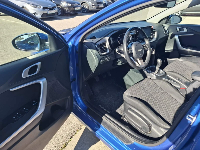 Kia Ceed 1.0 Турбо Гаранция, снимка 9 - Автомобили и джипове - 52532324