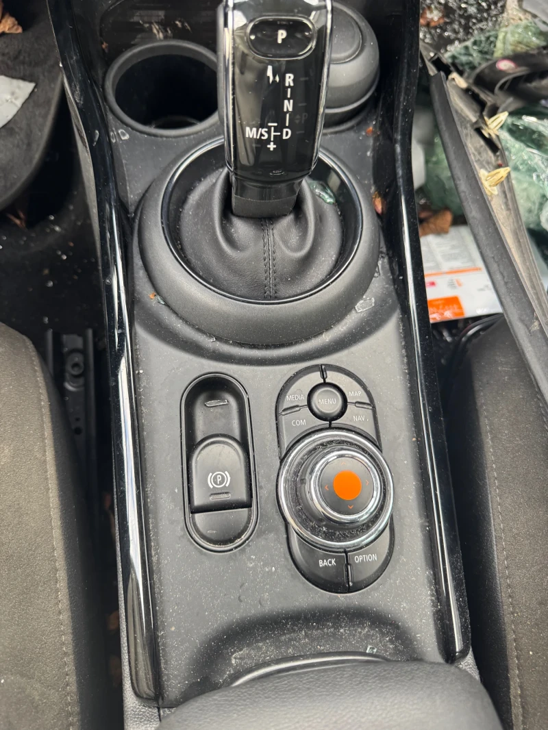 Mini Clubman 50.000 km , снимка 11 - Автомобили и джипове - 52726211