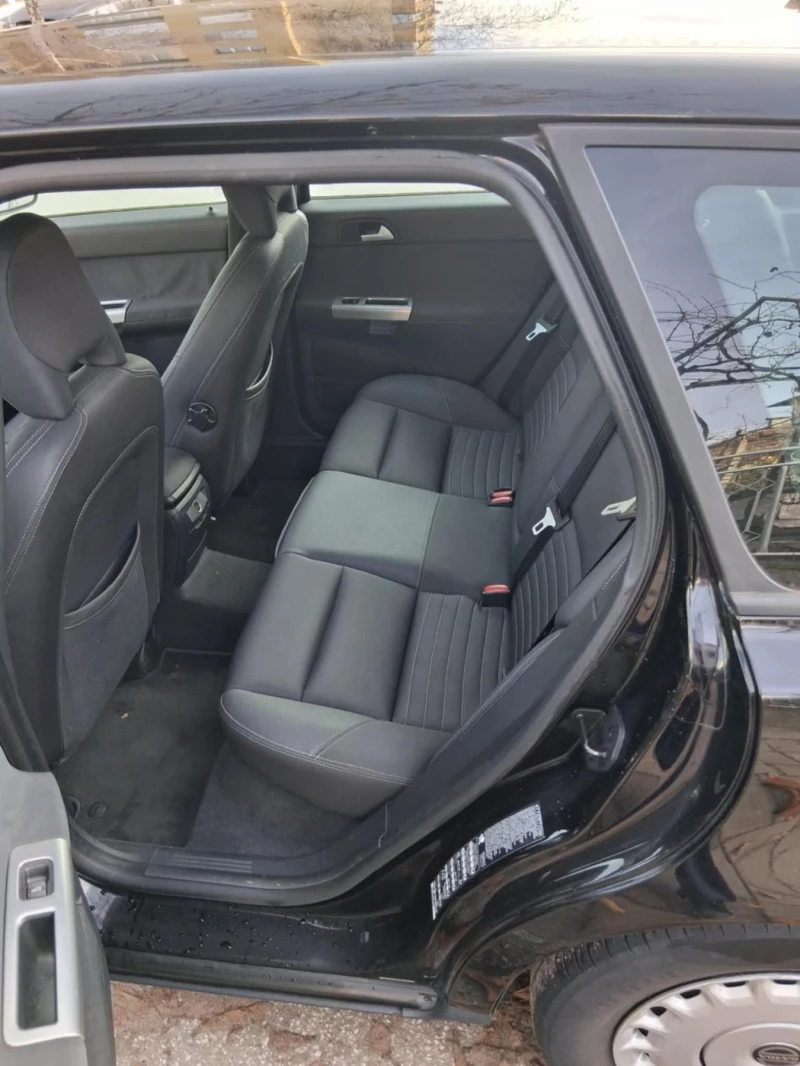 Volvo V50 Kombi, снимка 4 - Автомобили и джипове - 52741374