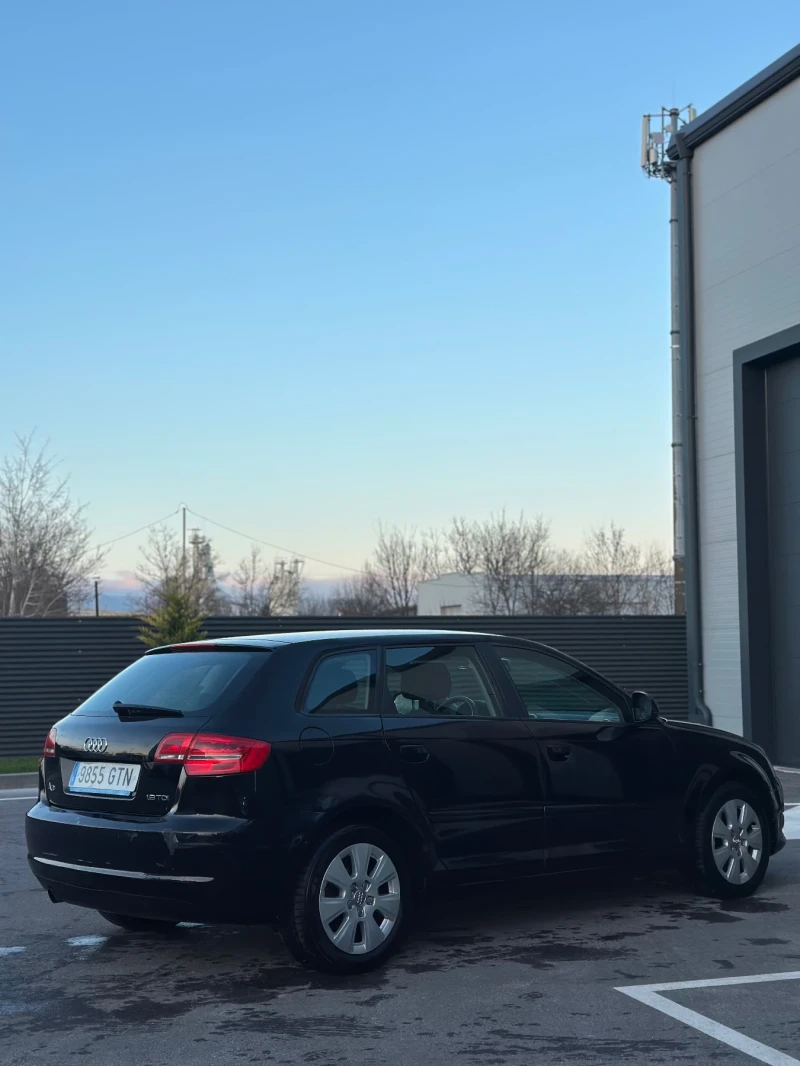 Audi A3 * 1.6TDi FACELIFT* , снимка 6 - Автомобили и джипове - 52775101